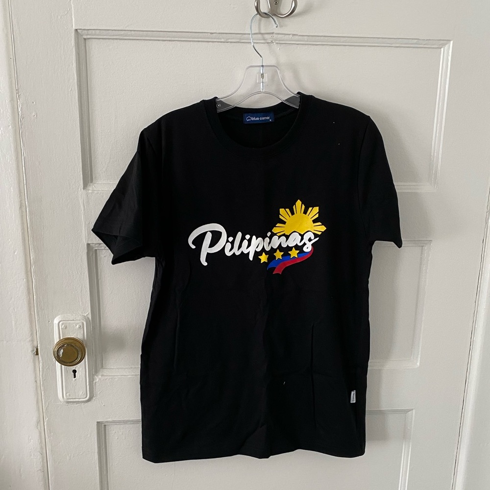 "Pilipinas" T-shirt